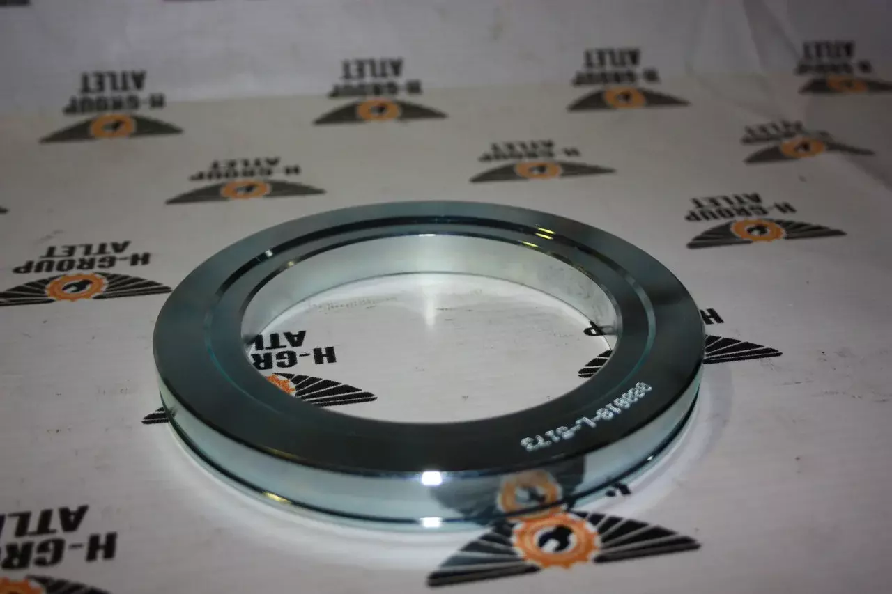Шайба 29503810 (RING SPACER) на технику Sandvik