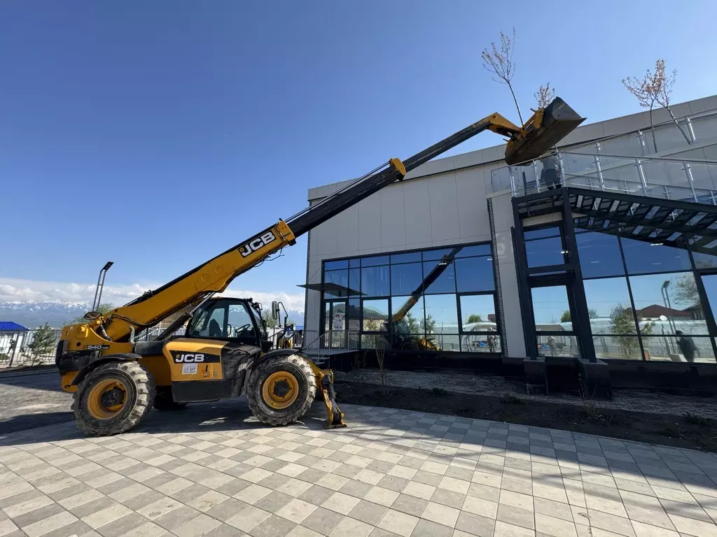 JCB