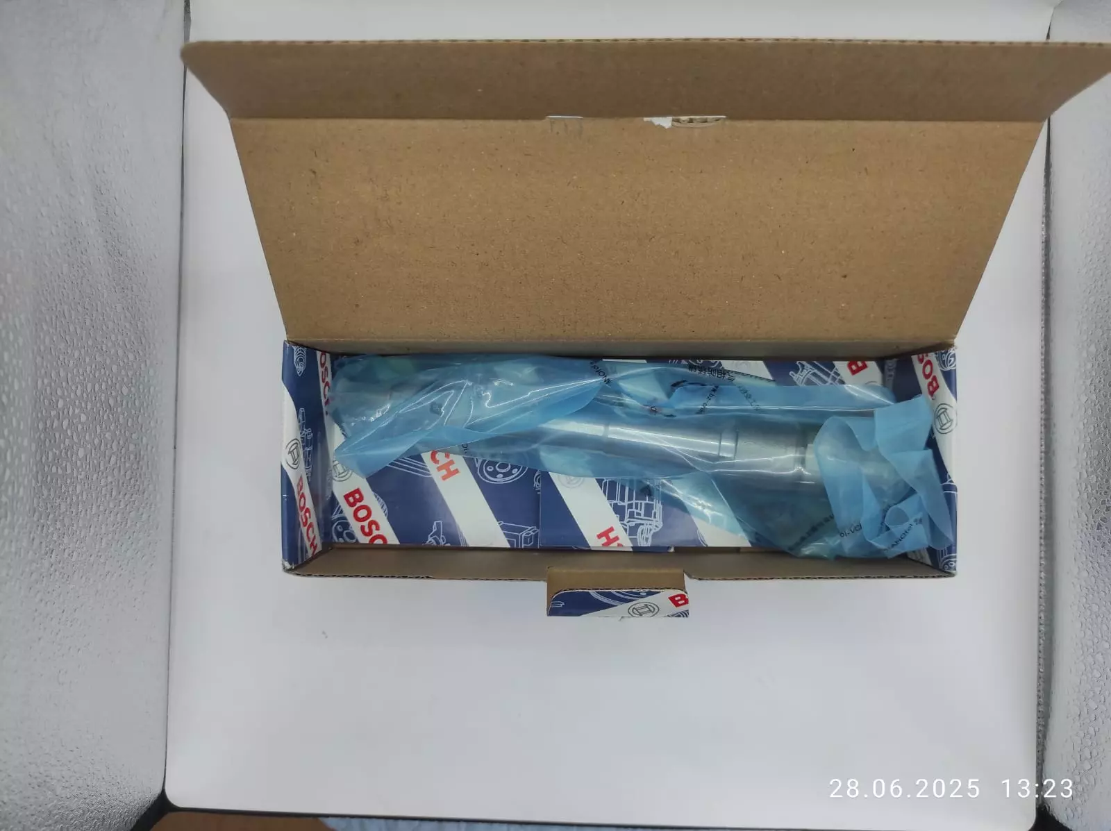 Форсунка топливная BOSCH 0445110594 COMMON RAIL EURO-4