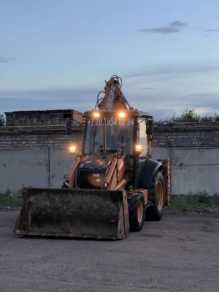Case 580 Super R, Экскаваторы-погрузчики
