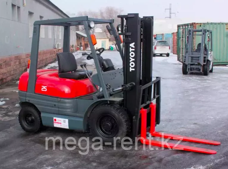 TOYOTA 6FG25, Вилочные автопогрузчики