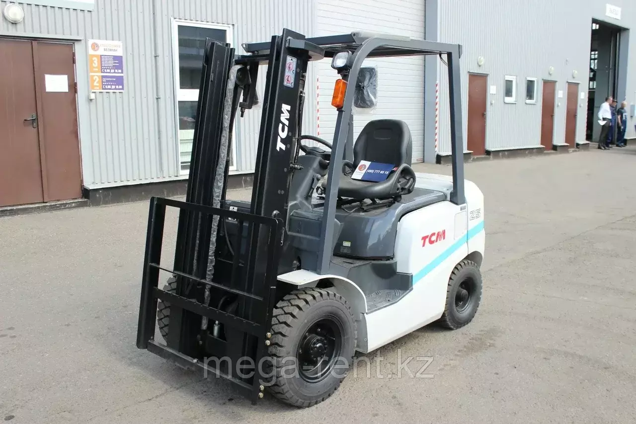 TCM FG25, Мини-погрузчики
