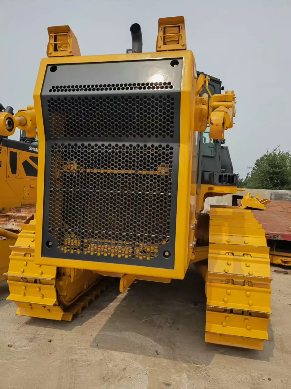 Shantui SD32, Бульдозеры
