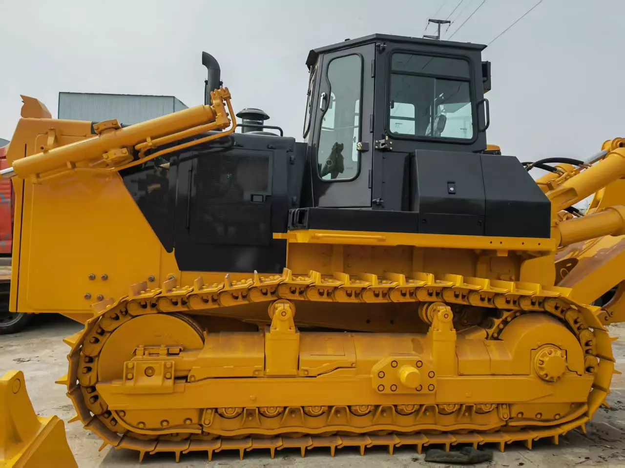 Shantui SD32, Бульдозеры