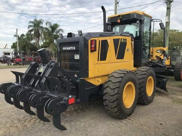 SHANTUI SG21-B6, Грейдеры