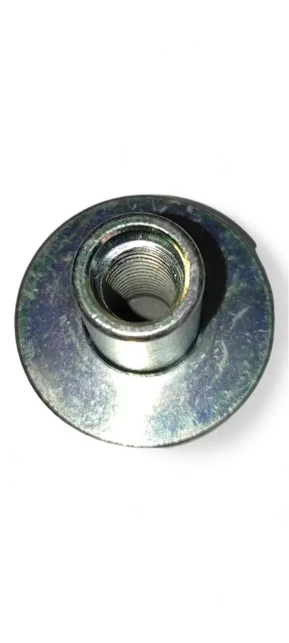 Болт клапанной крышки NUT HEX Doosan 120307-00126 Код: 120307-00126