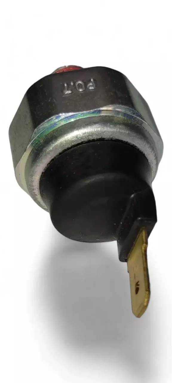 Датчик давления масла SWITCH OIL PRESSURE Doosan 65.27441-7007 (65.27441-7005) Код: 65.27441-7007