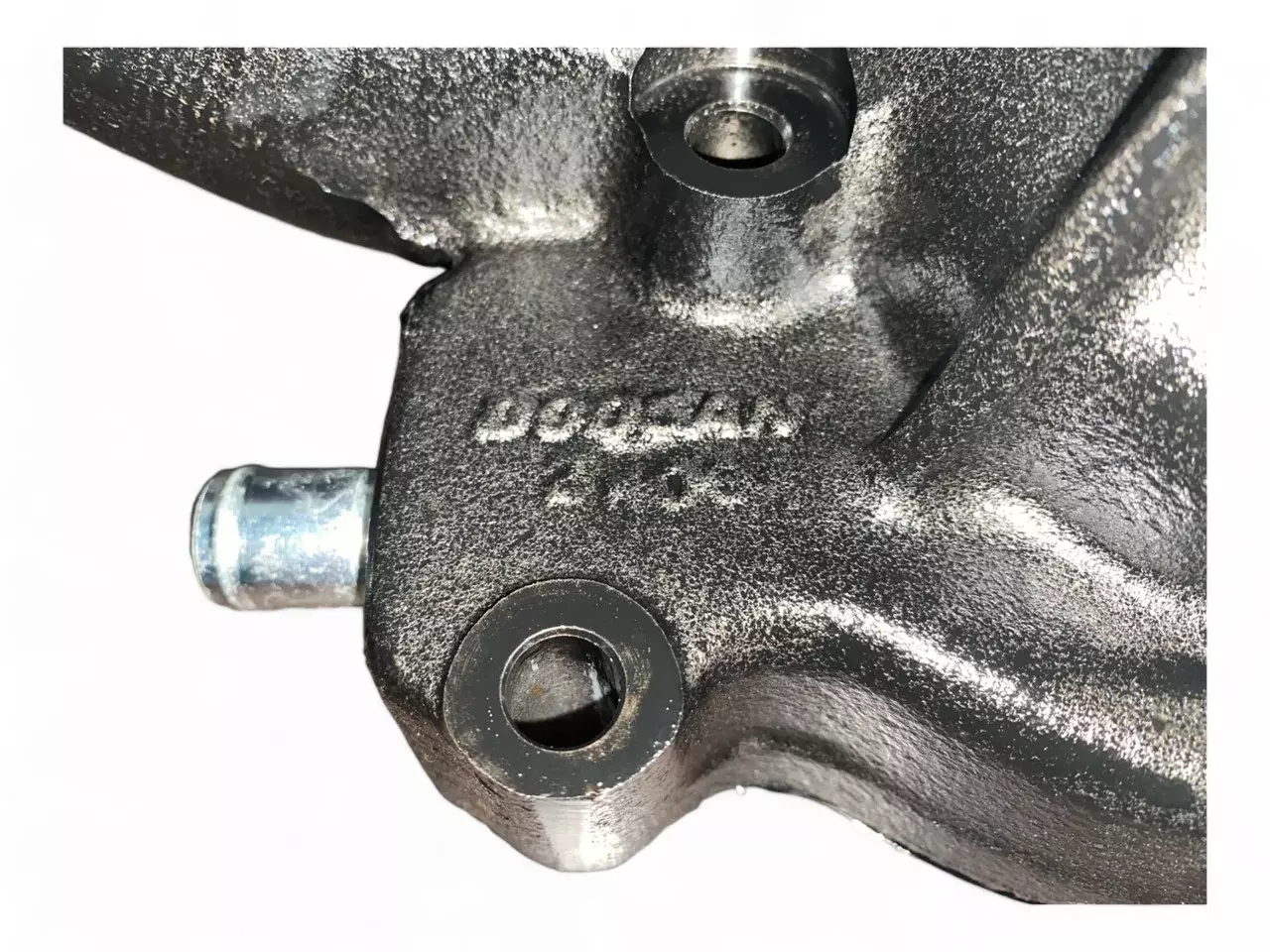 Насос водяной в сборе WATER PUMP ASS Y Doosan DB58TIS 65.06500-6402C (400921-00653) Код: 400921-00653
