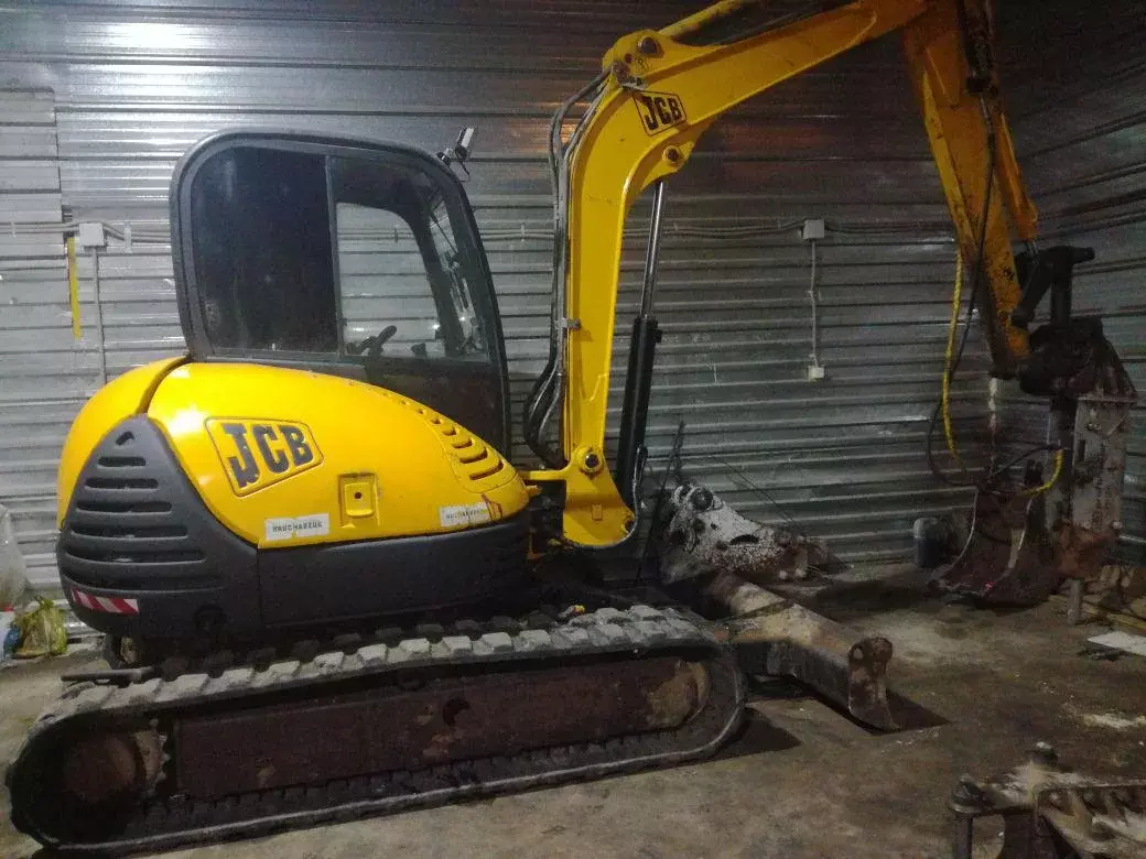 JCB
