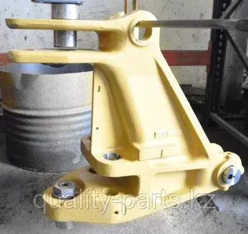 Поворотная станина (седло, конек) на экскаватор-погрузчик Caterpillar 428 (C, D, E, F), 432 (C, D, E, F) Кат