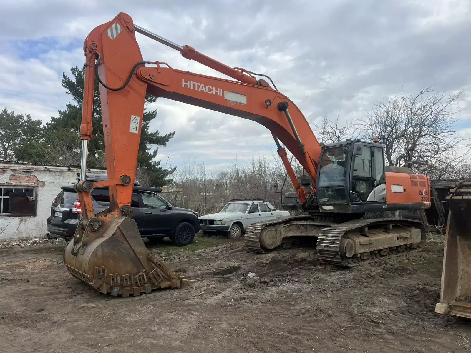 Hitachi ZX330
