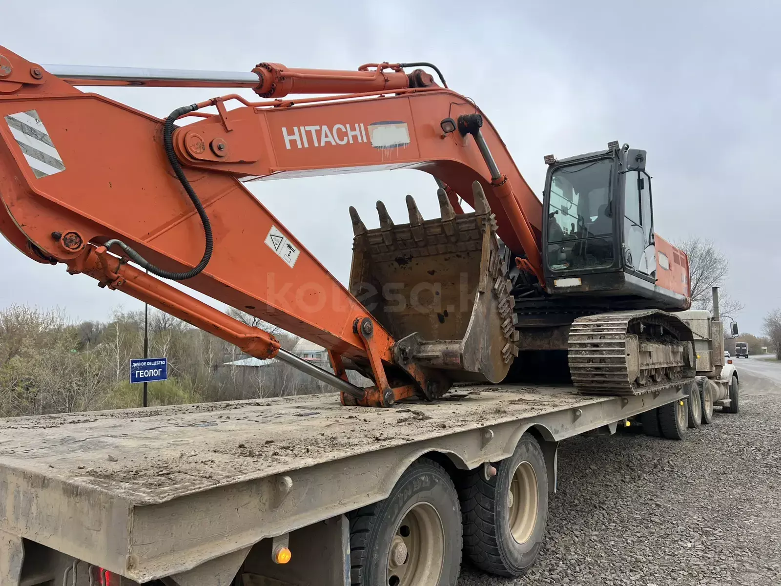 Hitachi ZX330