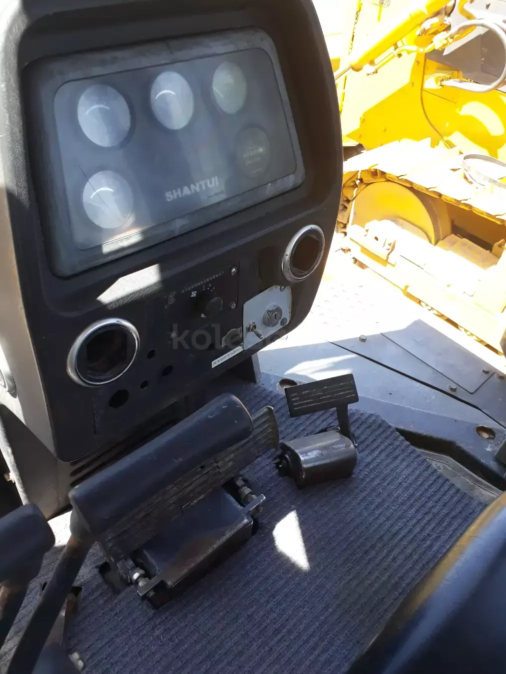 Shantui SD16L