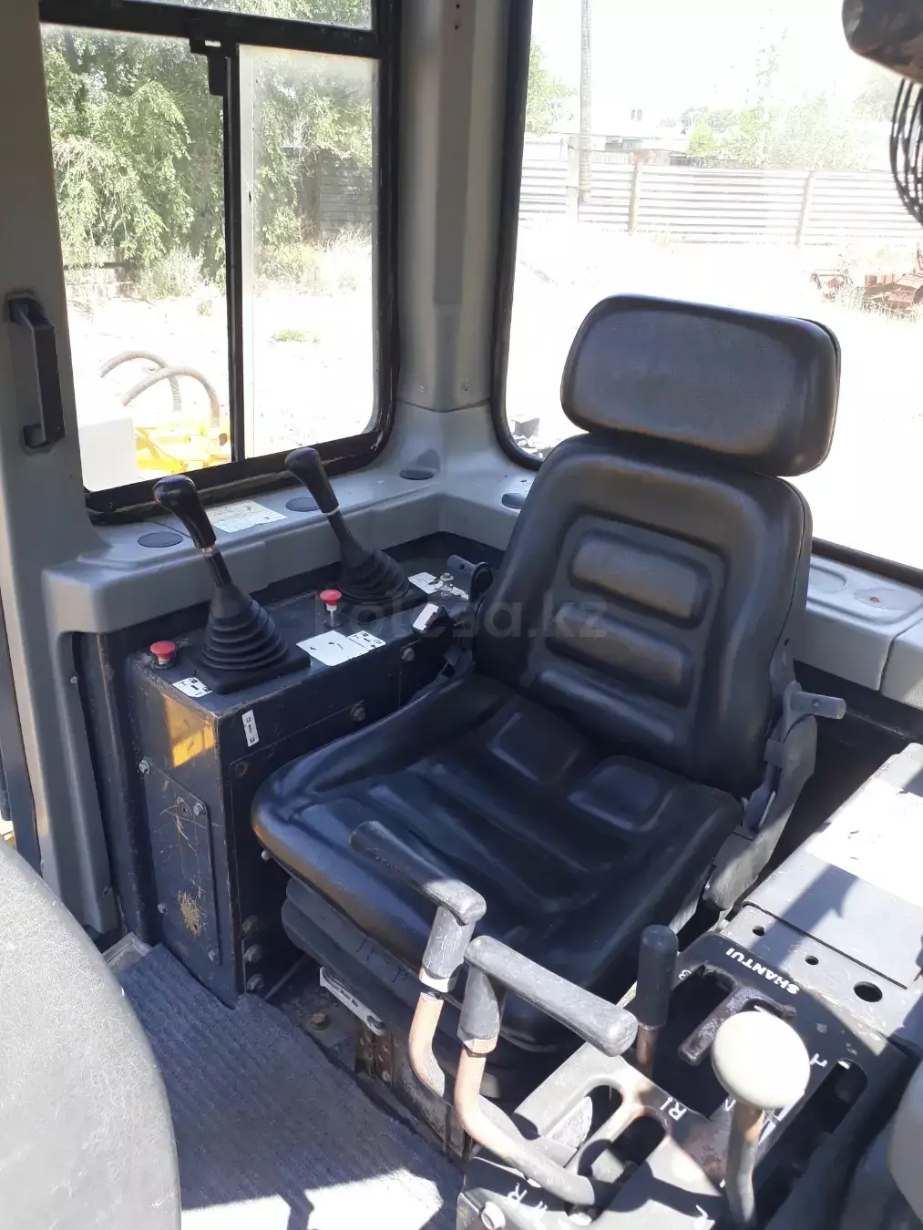 Shantui SD16L