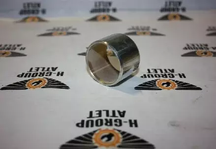 Втулка подшипника 9G6743