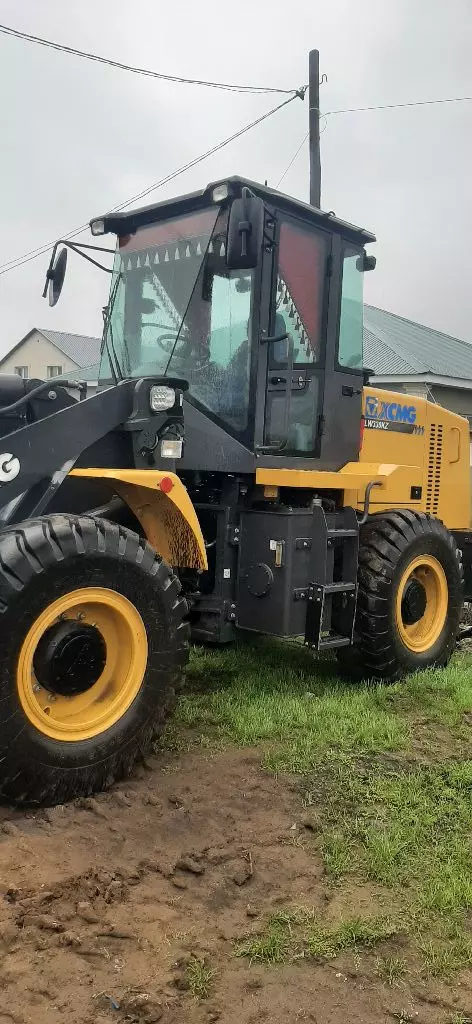 XCMG LW330RU, Фронтальные погрузчики