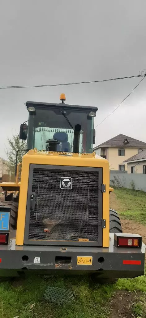 XCMG LW330RU, Фронтальные погрузчики