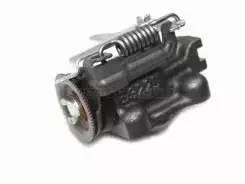 Рабочий тормозной цилиндр передний / задний ISUZU NPR71 - 700P
