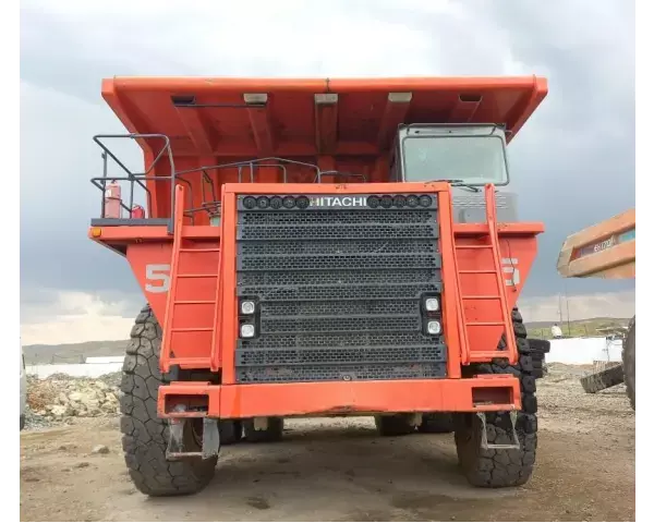HITACHI