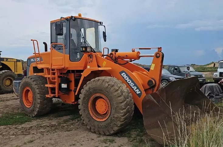 DOOSAN / DEVELON