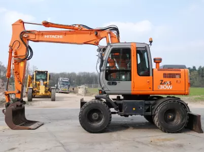 Hitachi ZAXIS 130W, Колесные экскаваторы
