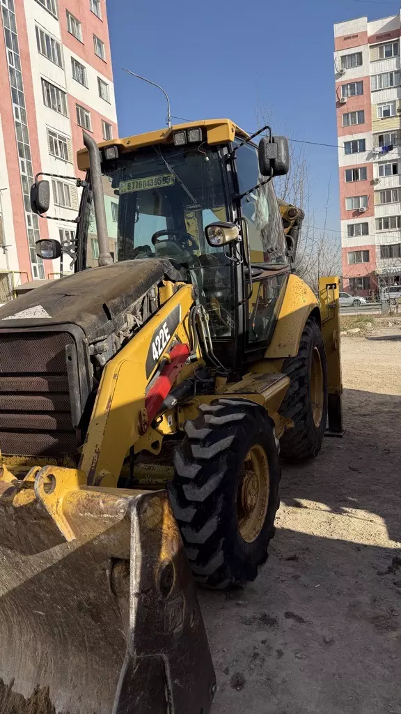 Caterpillar 422E, Экскаваторы-погрузчики