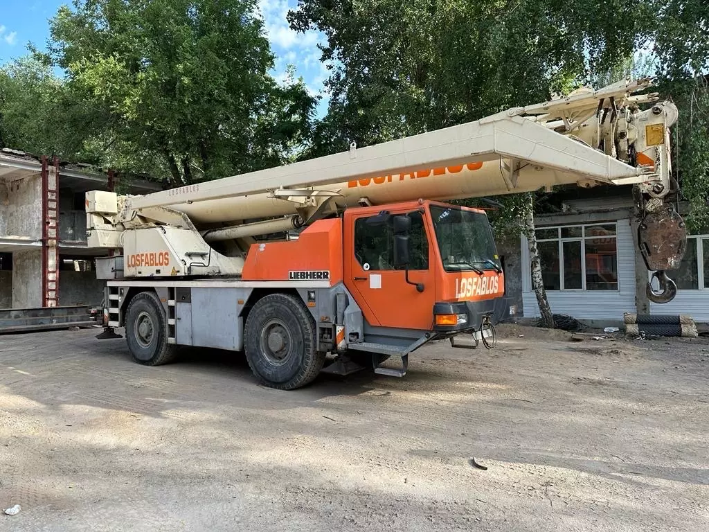 LIEBHERR