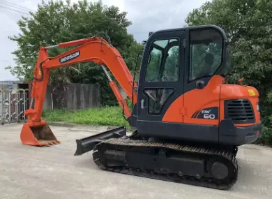 DOOSAN / DEVELON