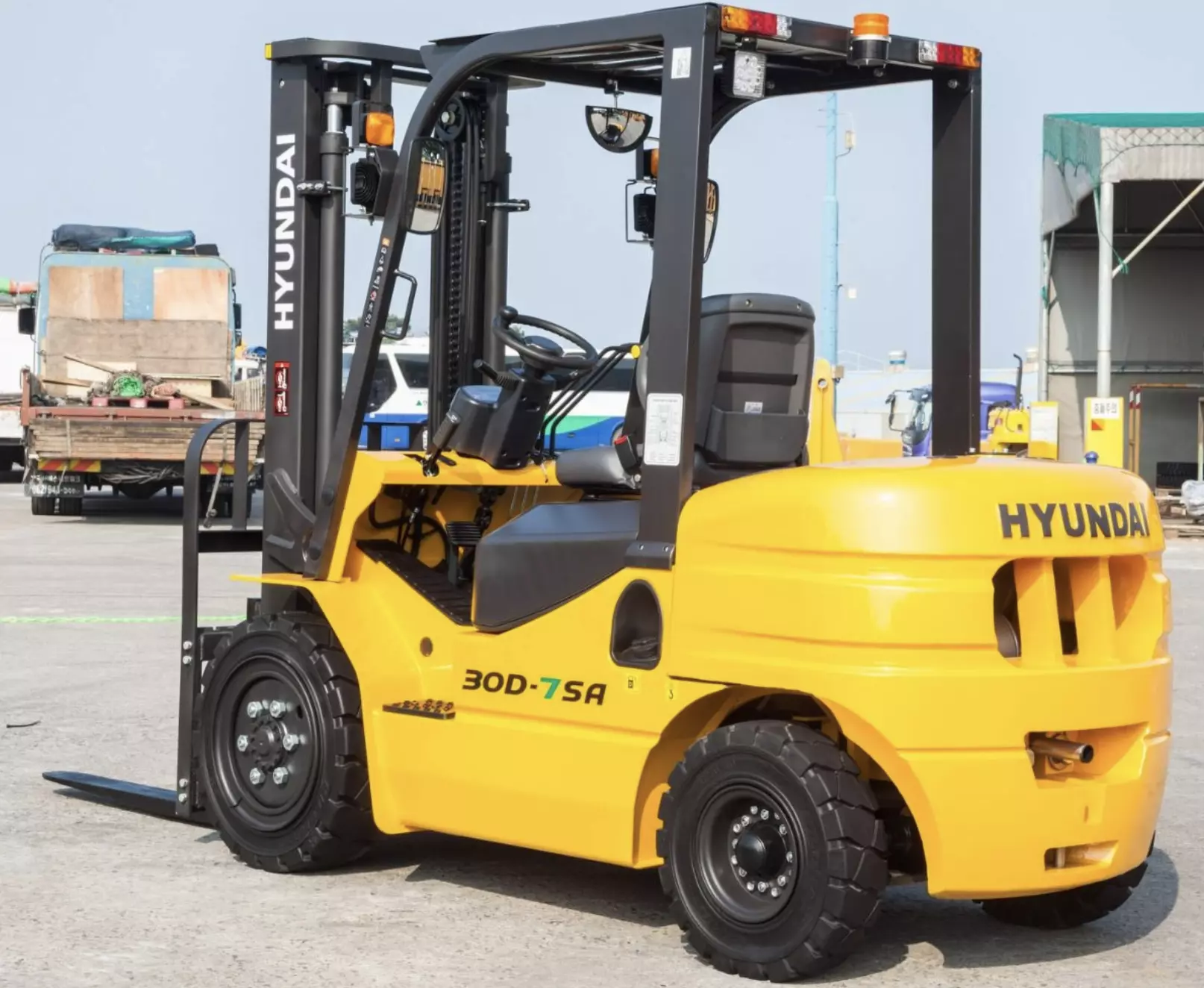 HYUNDAI 30D-7SA, Вилочные автопогрузчики