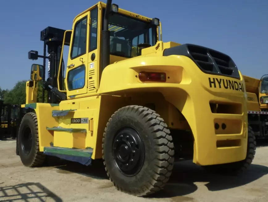 HYUNDAI 130D-7E, Вилочные автопогрузчики