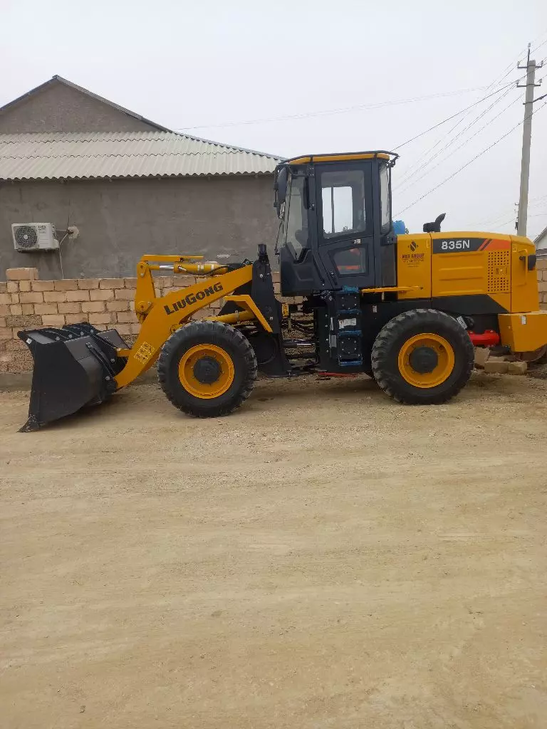 Lonking CDM835, Фронтальные погрузчики