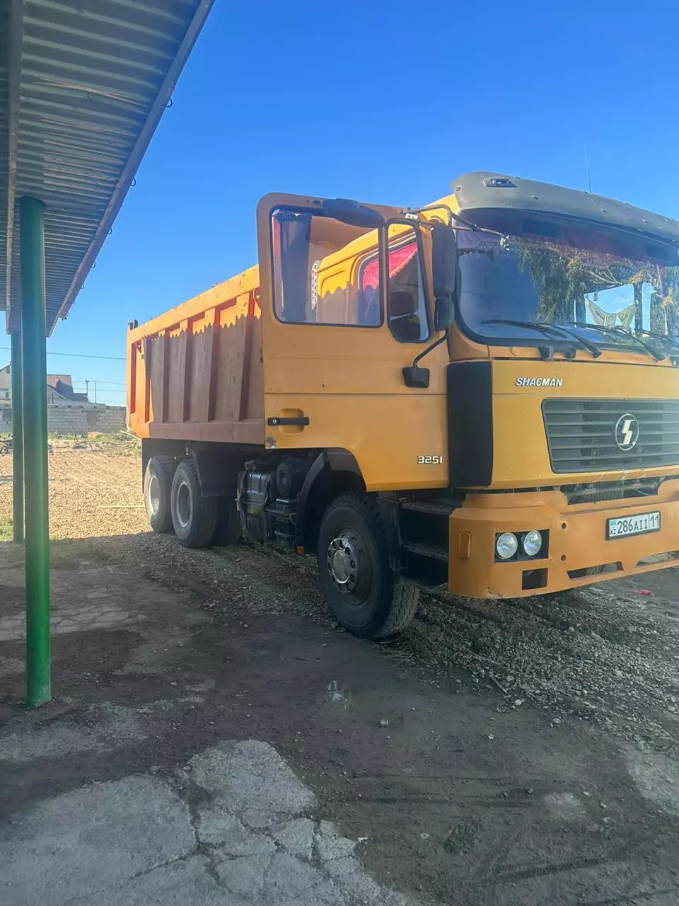 SHACMAN F2000 (25т), Самосвалы