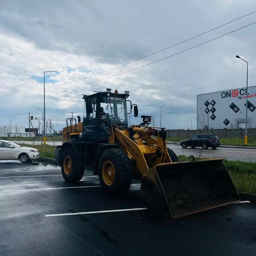 Lonking CDM833, Фронтальные погрузчики