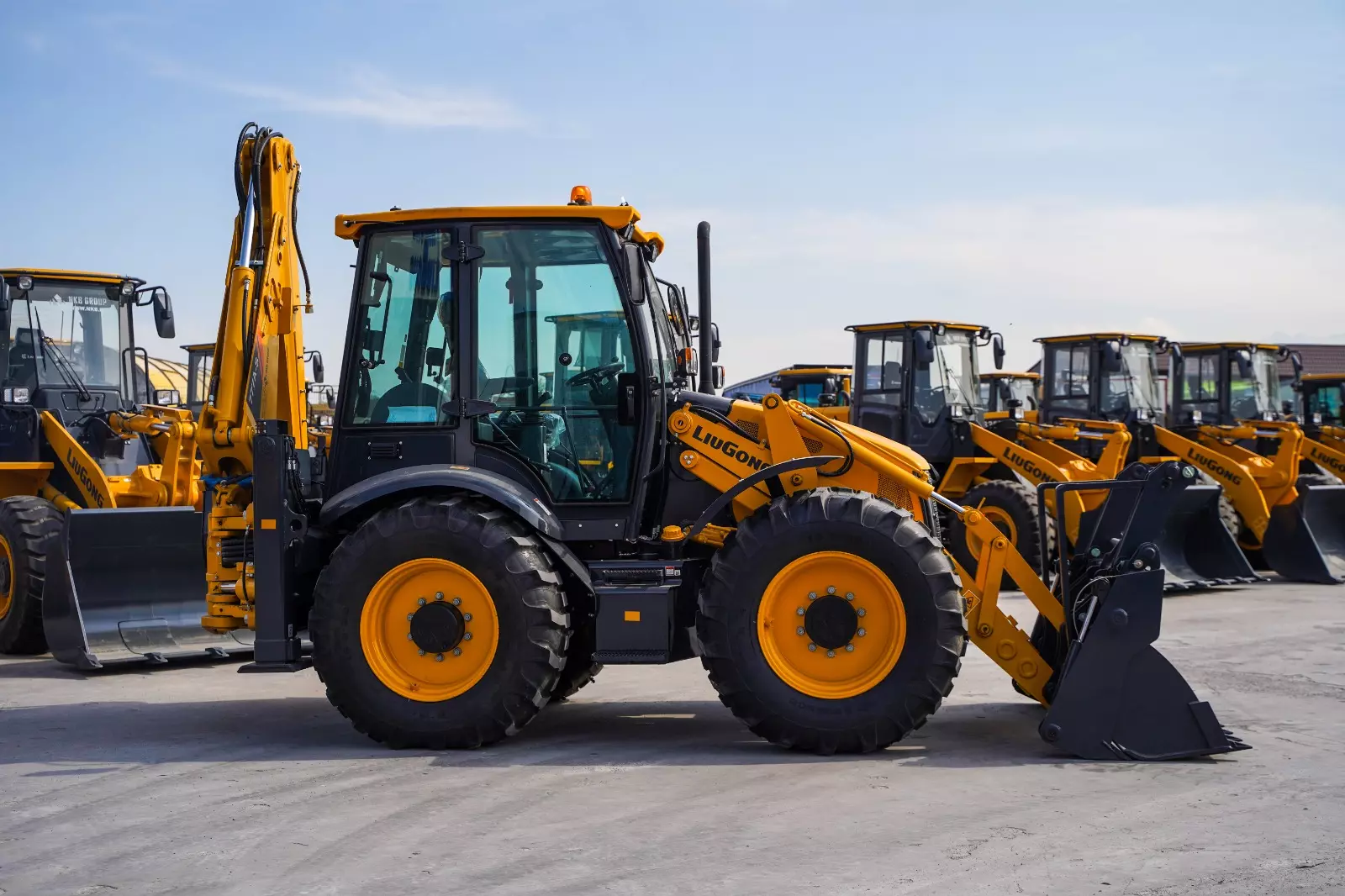 LiuGong CLG777A-S, Экскаваторы-погрузчики