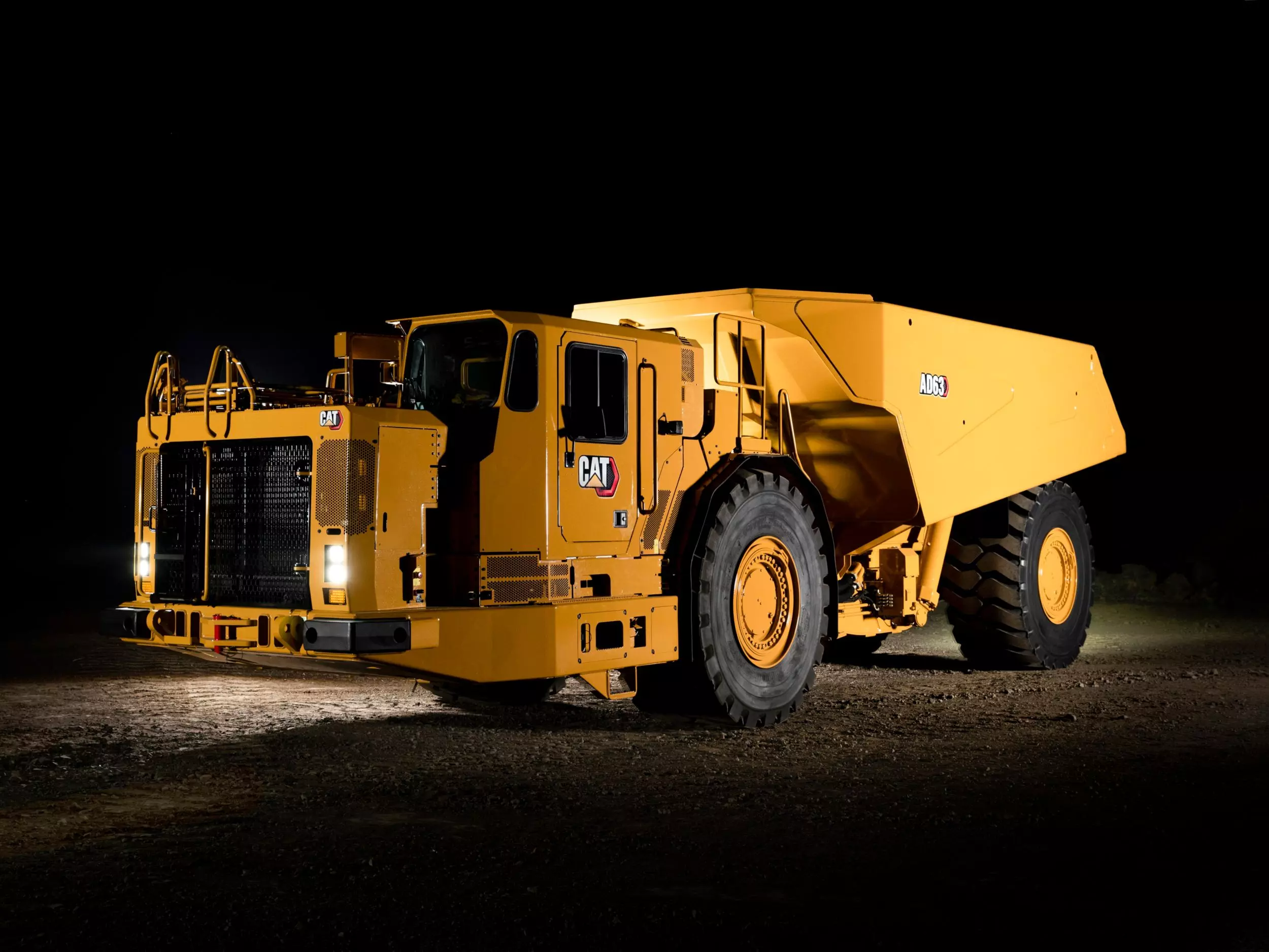 Caterpillar AD63, Шахтные самосвалы