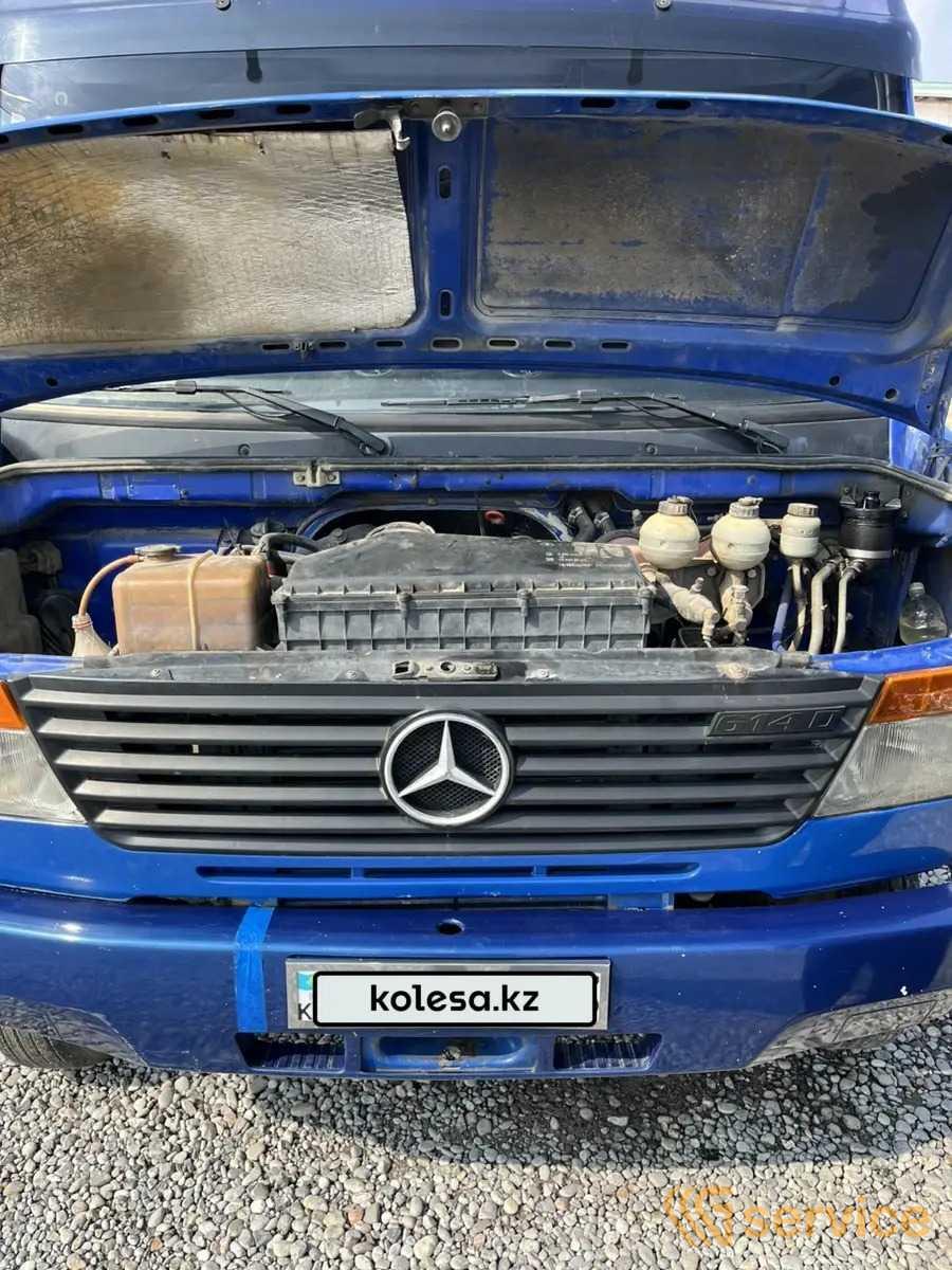 Mercedes-Benz 814