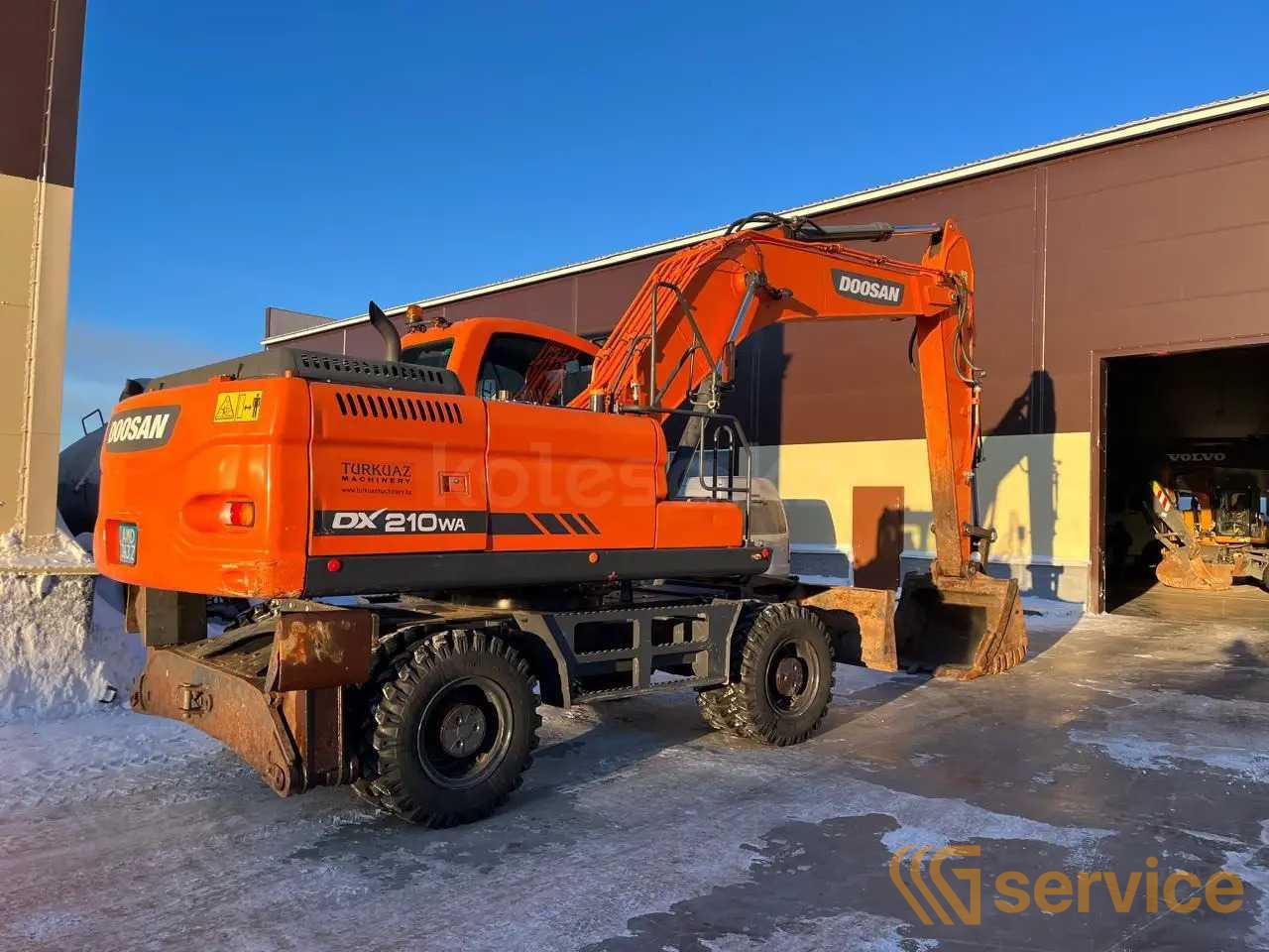 Doosan DX210W