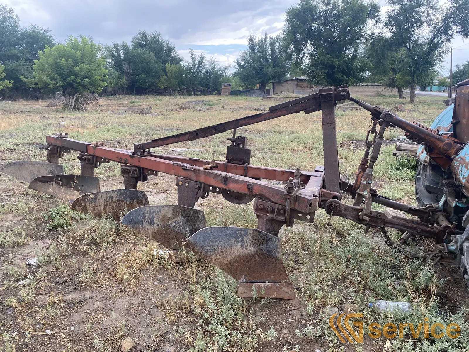 ХТЗ T-156Б-09 