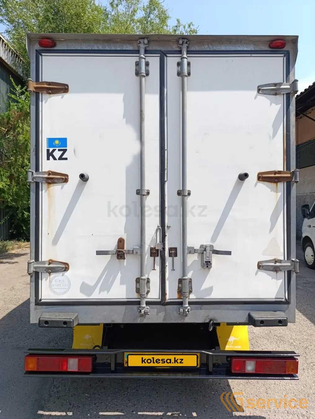 Isuzu Elf 5.2 (автогидроподъемник)