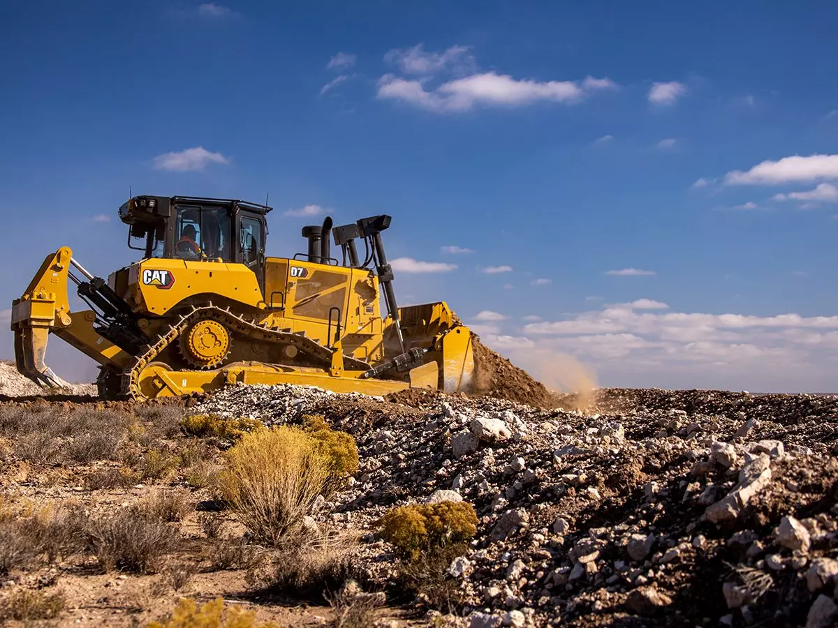 Caterpillar D6R2, Мини-экскаваторы