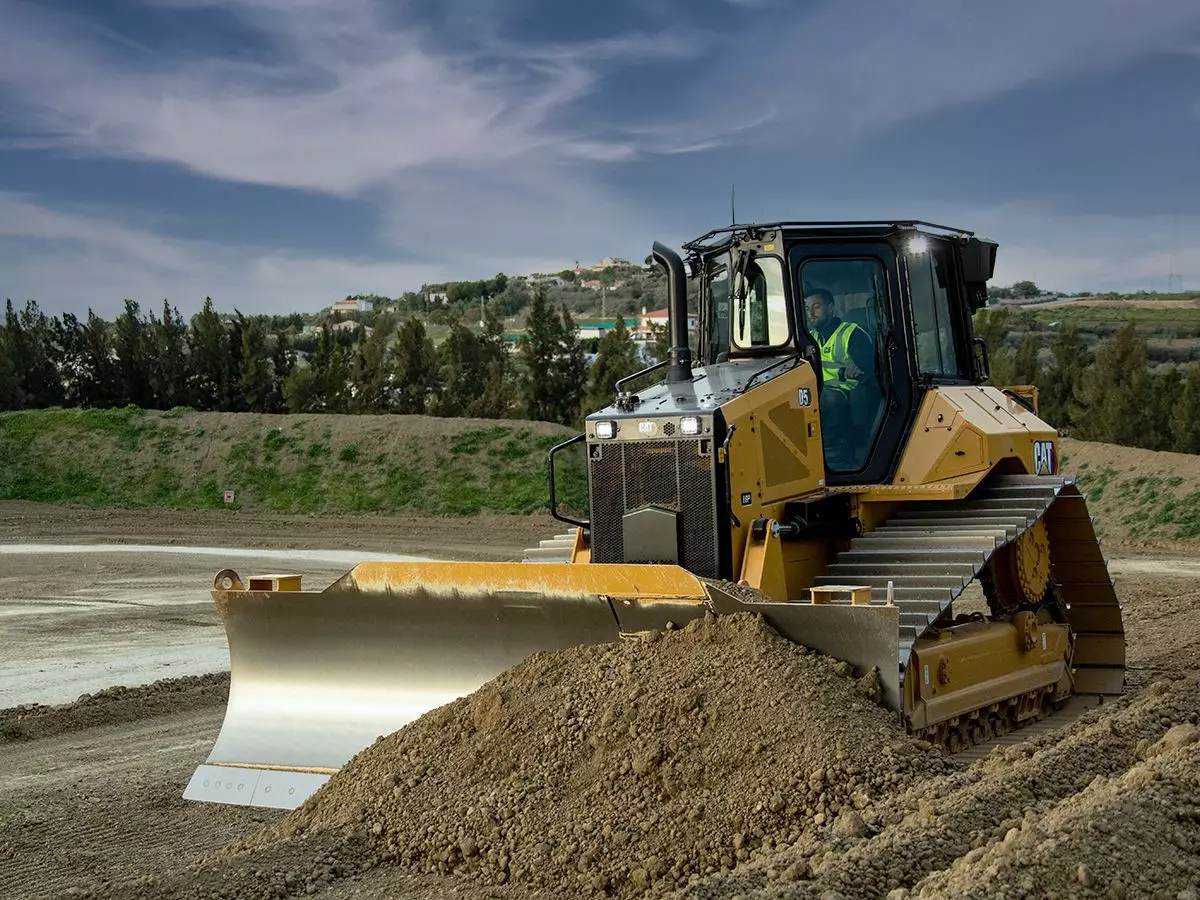 Caterpillar D5, Бульдозеры