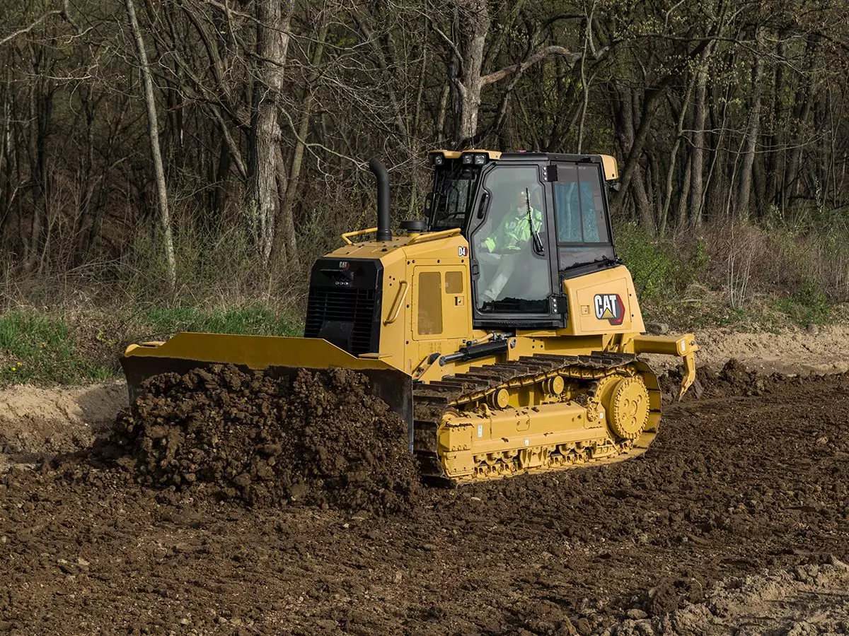 Caterpillar D4G XL, Бульдозеры