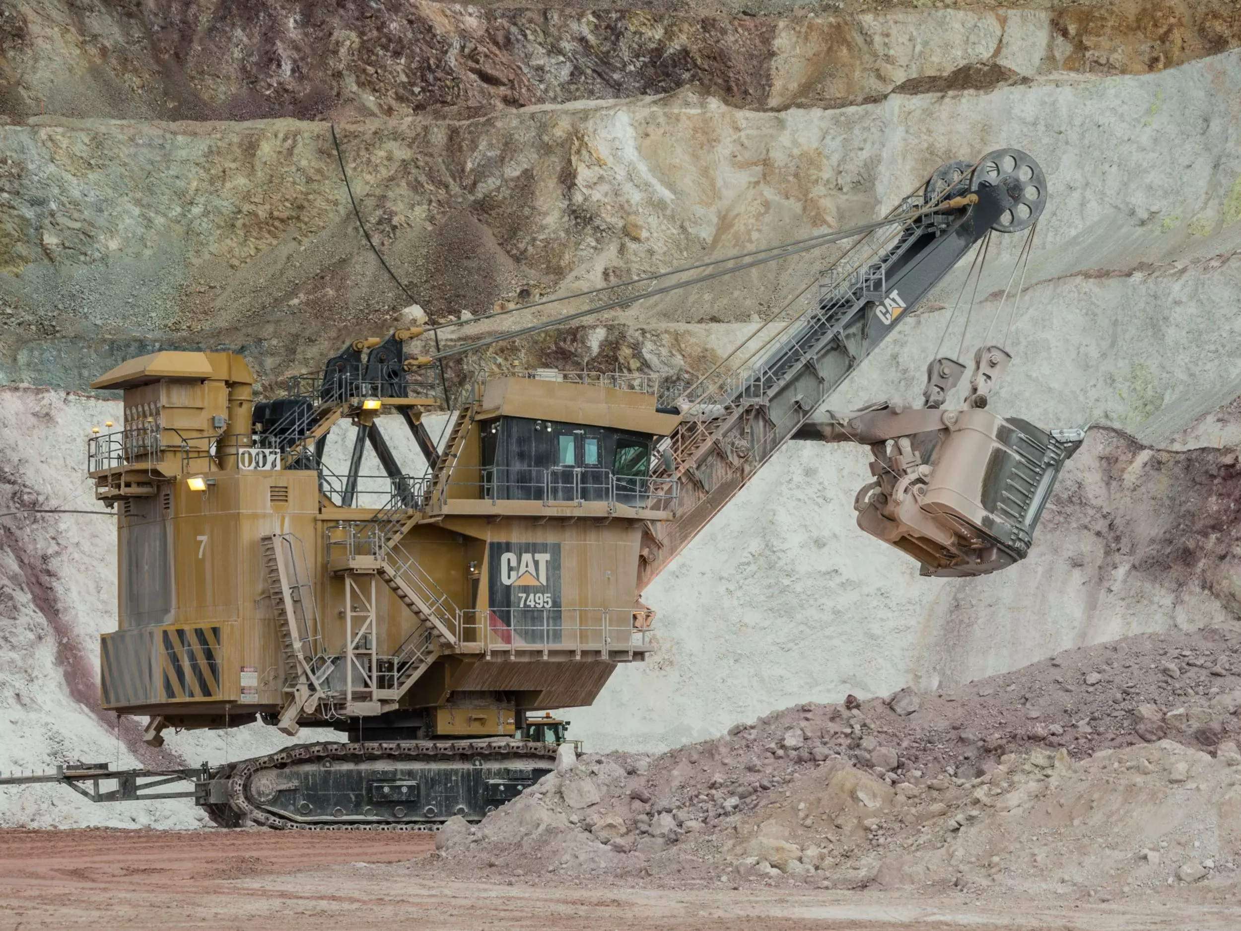 Caterpillar 7495, Карьерные экскаваторы