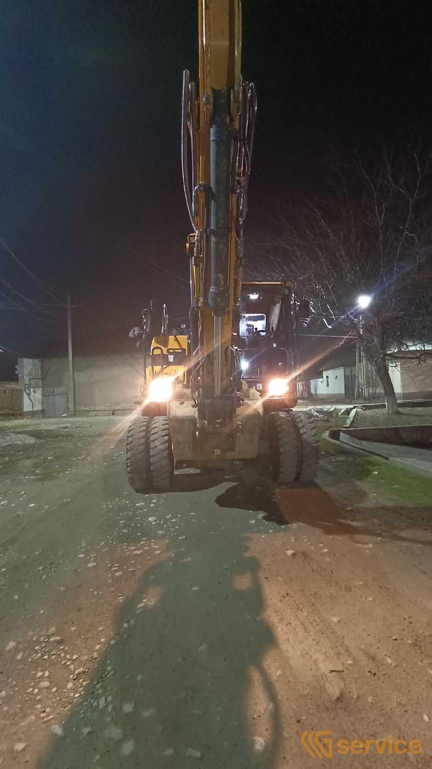 Hyundai R 140LCM-7