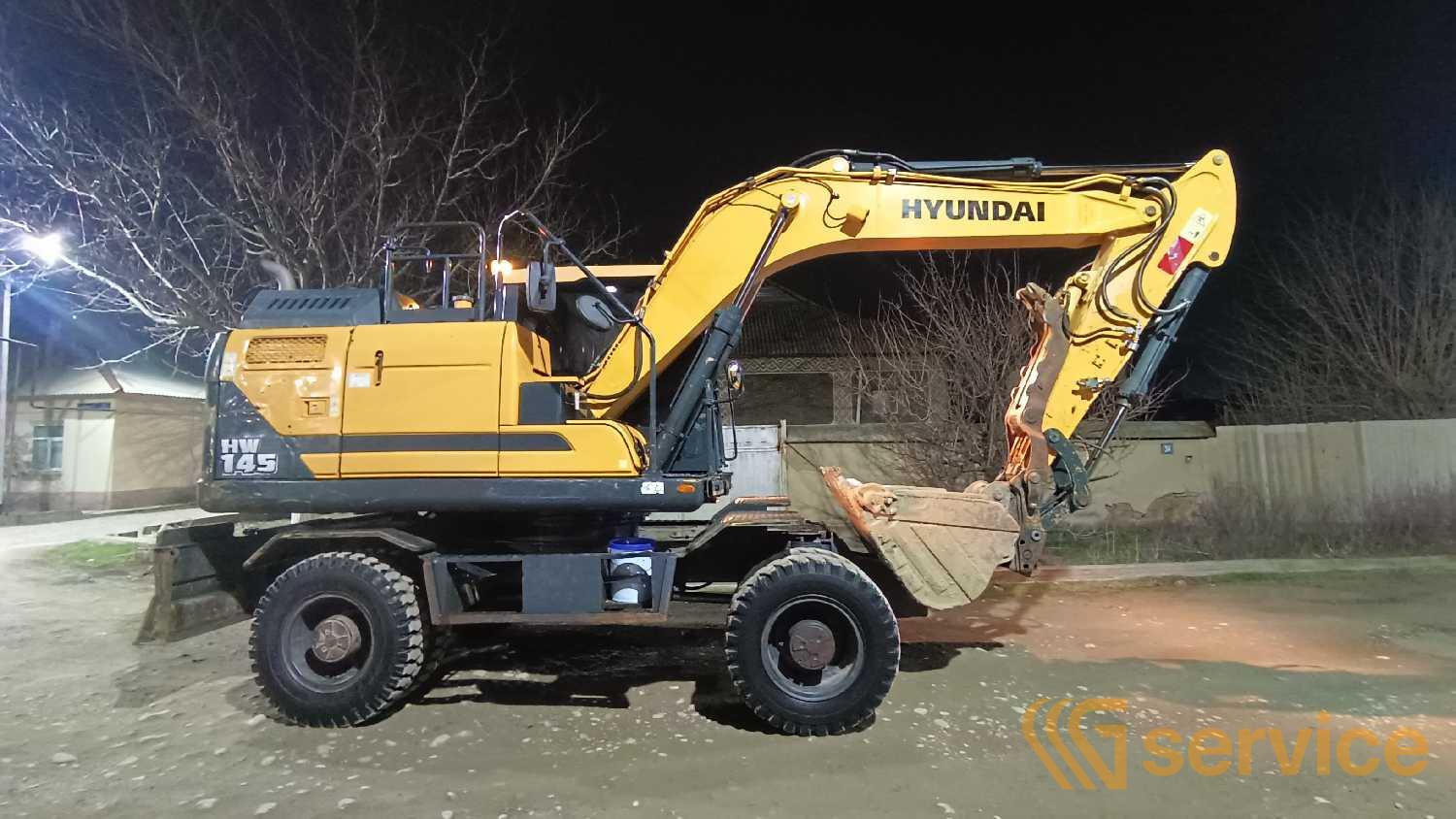 Hyundai R 140LCM-7