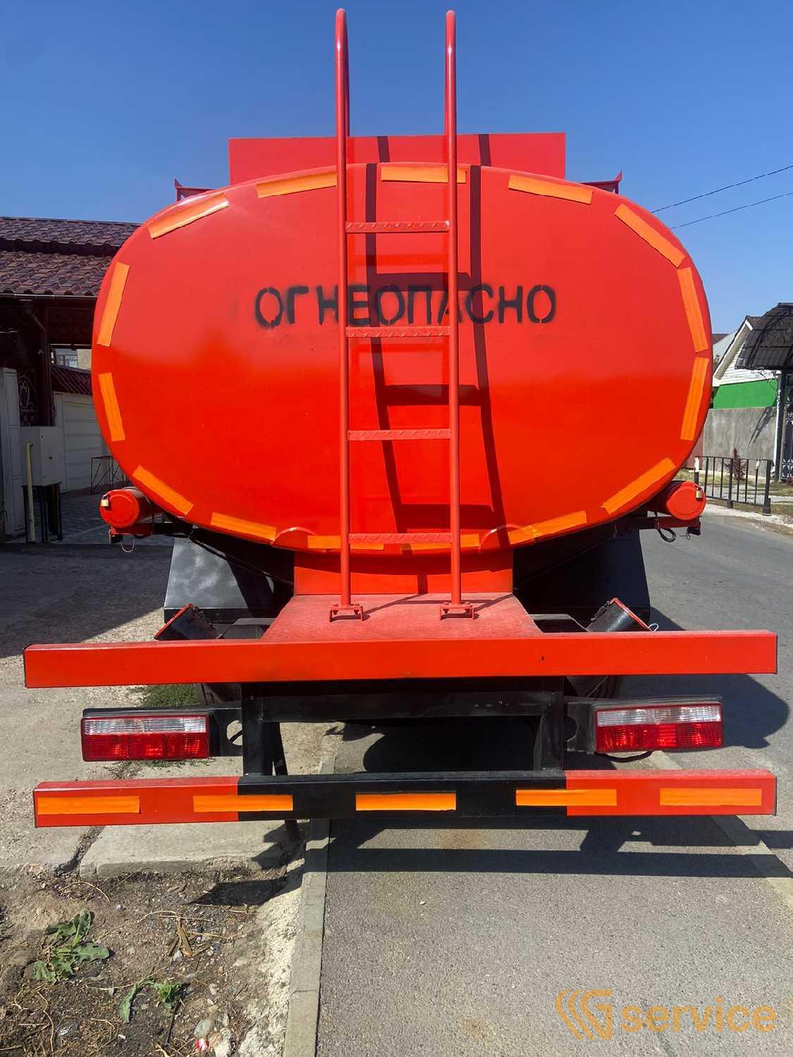 Shacman SX5318GJBDT326