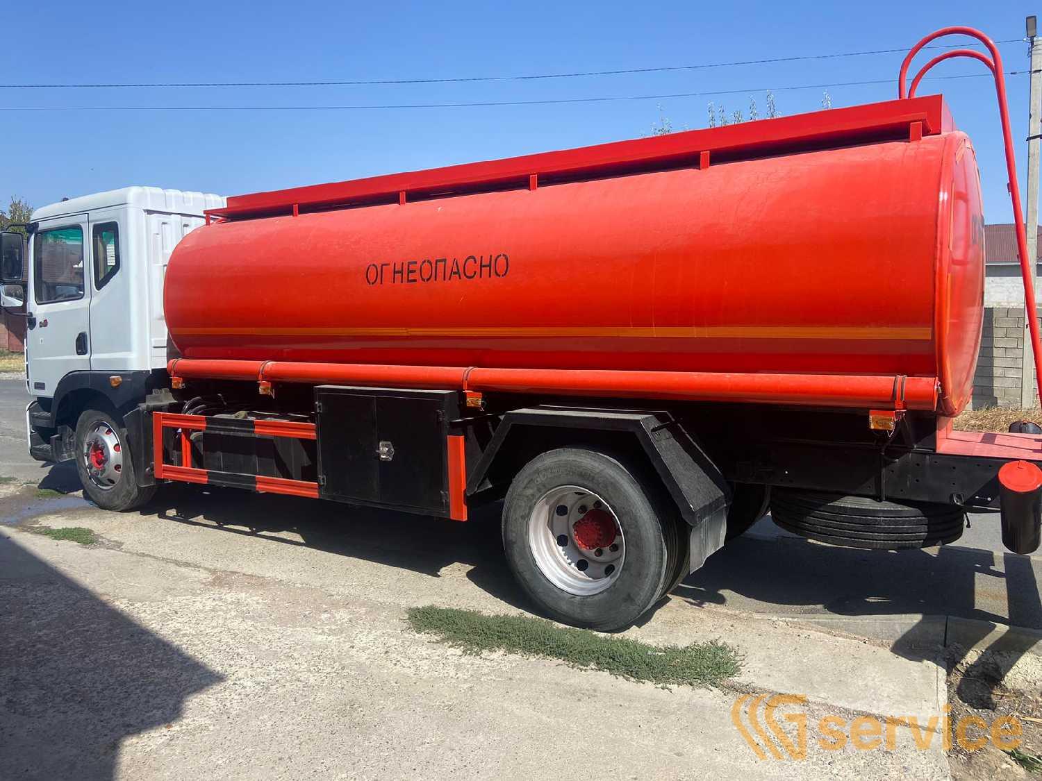 Shacman SX5318GJBDT326