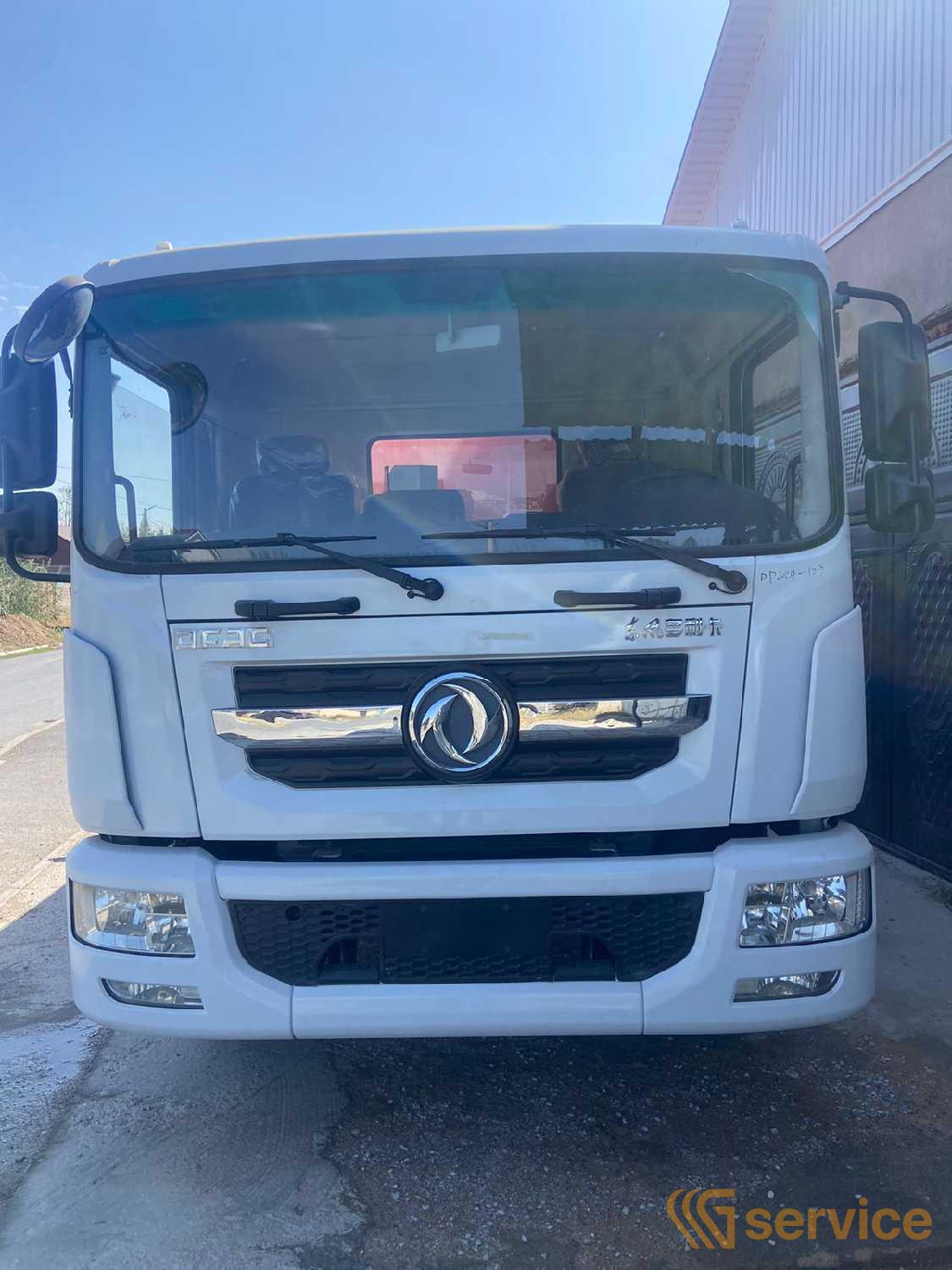 Shacman SX5318GJBDT326