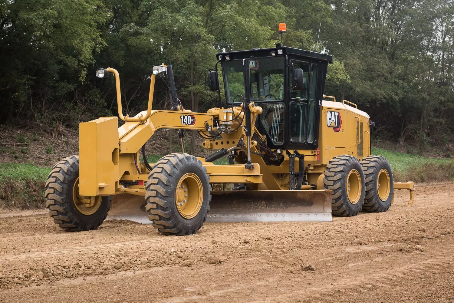 Caterpillar 140 GC / 140 GC AWD, Грейдеры