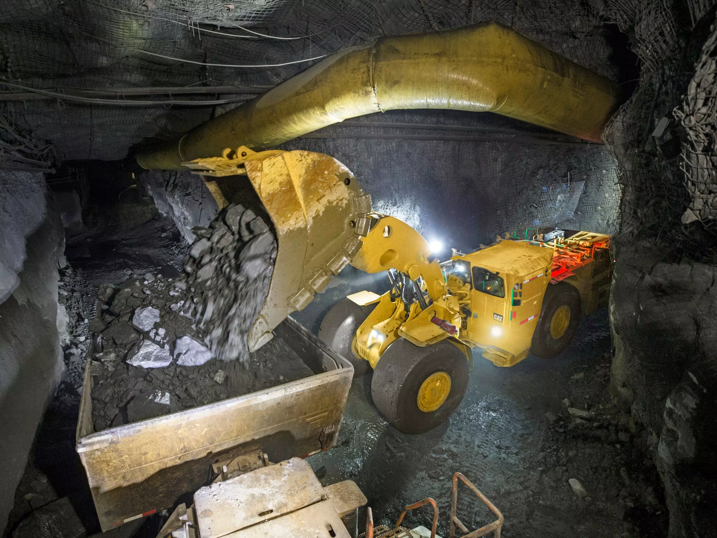Caterpillar R1700, Шахтные погрузчики